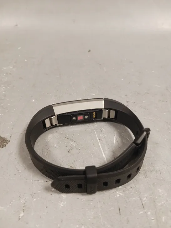 FITBIT FITNESS TRACKING WATCH 