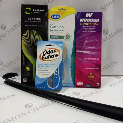 APPROXIMATELY 10 ASSORTED SHOE ACCESSORIES TO INCLUDE INSOLES AND CUSHIONING. ODOUR-EATERS, LONG HANDLED SHOEHORN ETC.  