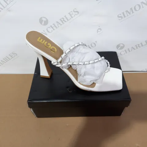 BOXED PAIR OF EGO WHITE HIGH HEELS SIZE 8