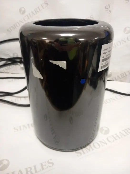 APPLE MAC PRO 6.1 A1481 DESKTOP COMPUTER