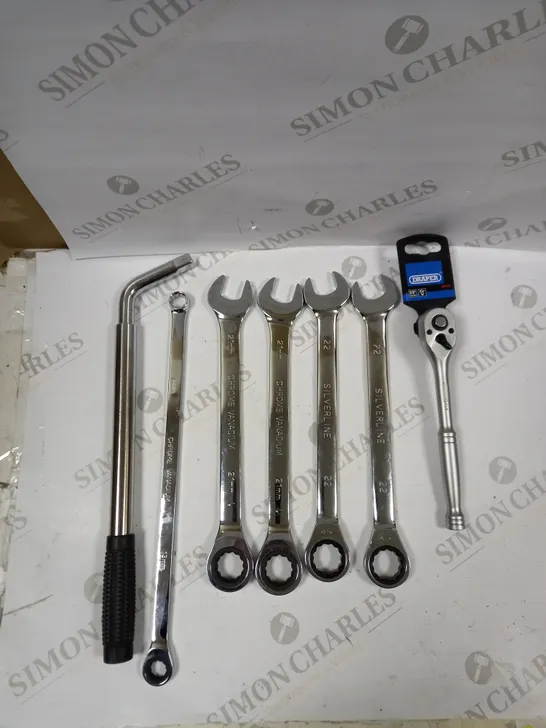 BOX OF 7 ASSORTED SPANNERS IN VARIOUS SIZES 