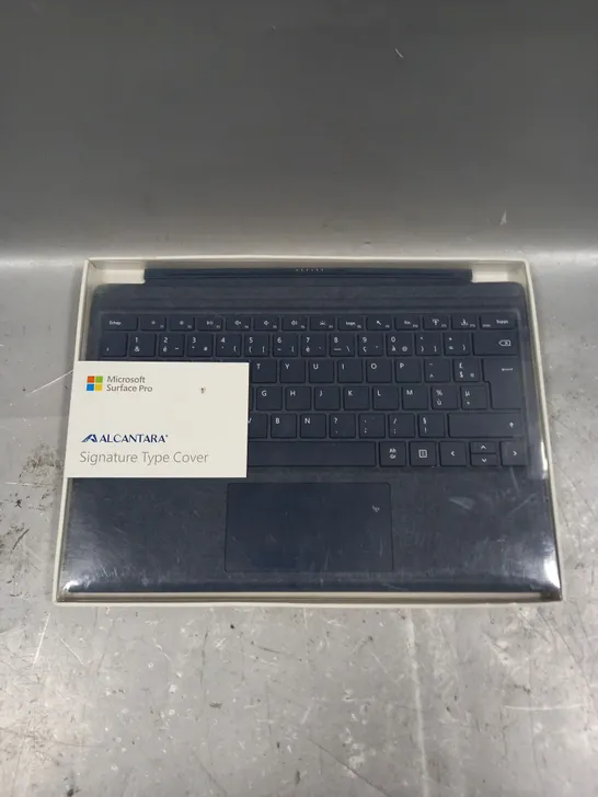 BOXED MICROSOFT SURFACE PRO ALCANTARA SIGNATURE TYPE COVER 