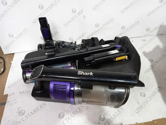 SHARK CORDLESS STICK VACUUM IZ390UKTQ