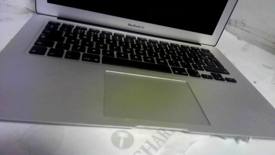 SILVER APPLE MACBOOK AIR CORE 15 128GB