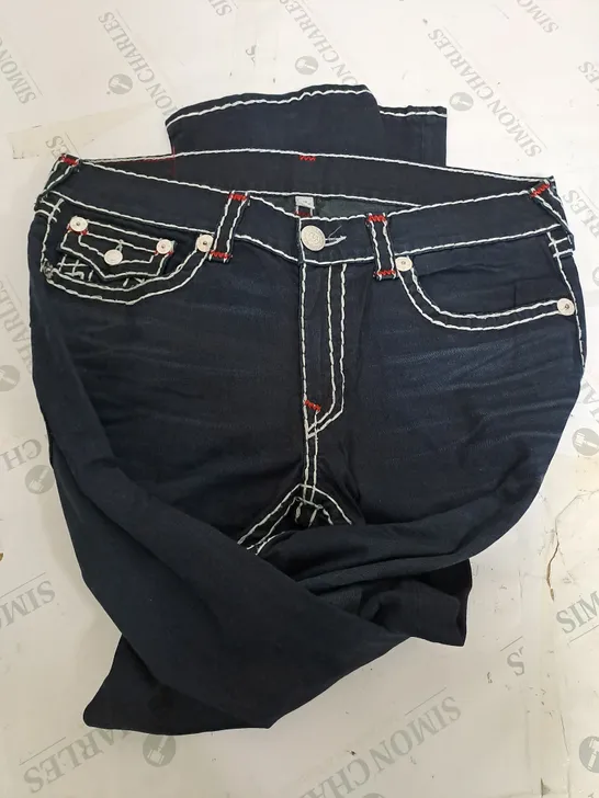 TRUE RELIGION DEMIN JEANS WORLD TOUR - 36 