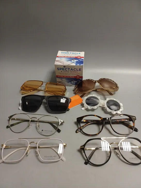 APPROXIMATELY 20 ASSORTED SPECTACLES/SUNGLASSES IN VARIOUS DESIGNS	