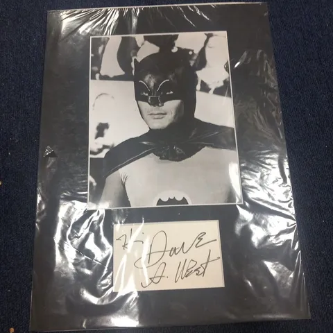 ADAM WEST AS BATMAN PHOTOGRAPH WITH PERSONALISED SIGNATURE 'HI DAVE'