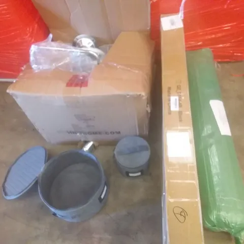 PALLET OF ASSORTED ITEMS TO INCLUDE: PLASTIC GRASS 5X1M, GREY  FABRIC CIRCULAR STORAGE BOXES, BAR STOOL  ETC