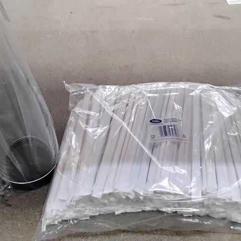 4 BOXES OF APPROXIMATELY 45 ITEM INCLUDING STEELITE CARAFE 850ML, BAG OF APPROX 500 STRAWS 