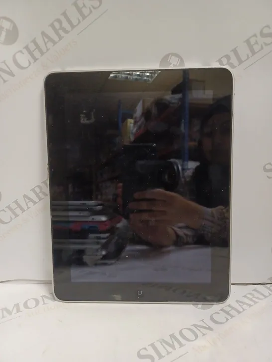 APPLE IPAD MODEL: A1219