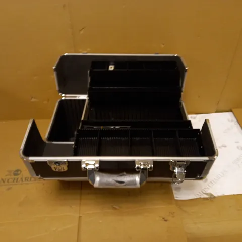 LOCKED EXTENDING TOOL BOX