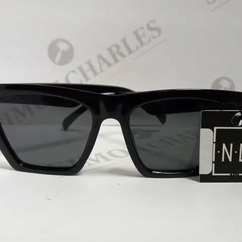 INDY BROOKLYN SUNGLASSES - BLACK