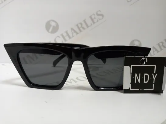 INDY BROOKLYN SUNGLASSES - BLACK