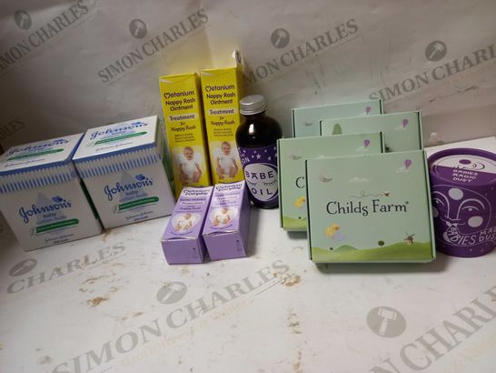 LOT OF APPROX 12 ASSORTED BABY COSMETIC ITEMS TO INCLUDE NAPPY RASH TREATMENT, CHILD'S FARM SETS, BABIES MAGIC DUST, ETC