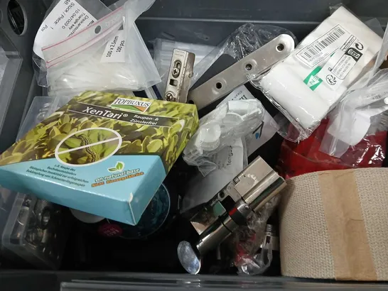 BOX OF APPROXIMATELY 15 ASSORTED ITEMS TO INCLUDE - TUBELESS TIREREPAIR KIT , FIRST AID KIT ETC