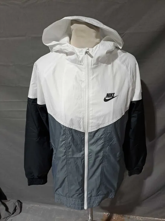 KIDS NIKE ZIPPED WINDPROOF JACKET SIZE XL