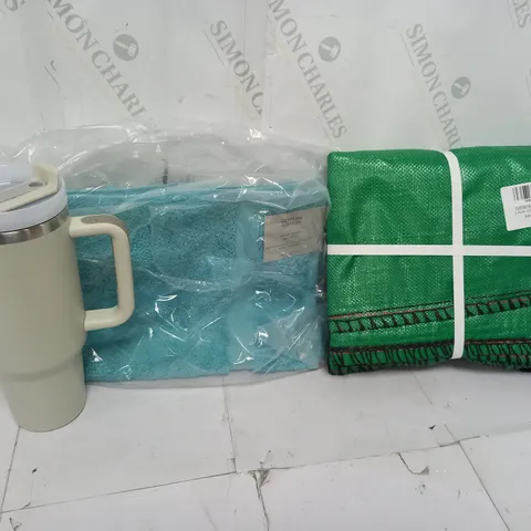 APPROXIMATELY 20 ASSORTED HOUSEHOLD ITEMS TO INCLUDE THERMAL FLASK, EGYPTIAN COTTON HAND TOWEL, GARDEN WASTE BAG, ETC