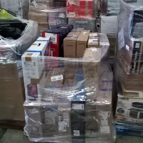 PALLET OF APPROXIMATELY 18 ASSORTED MONITORS INCLUDING: