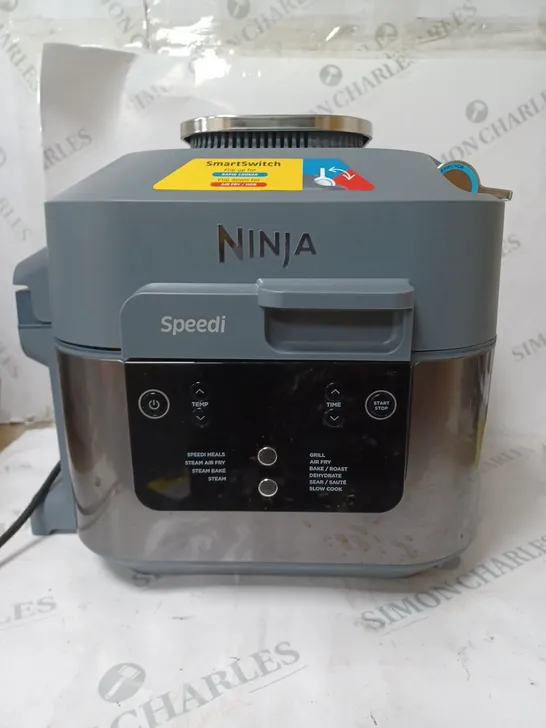 BOXED NINJA SPEEDI 10-IN-1 5.7L RAPID-COOKER & AIR FRYER ON400UK