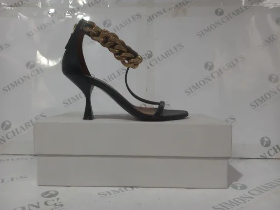 BOXED PAIR OF STELLA MCCARTNEY OPEN TOE HEELED SHOES IN BLACK W. GOLD EFFECT CHAIN EU SIZE 37