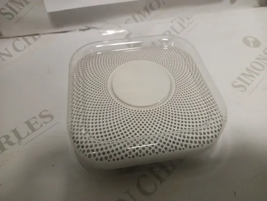 GOOGLE NEST PROTECT SMOKE ALARM AND CARBON MONOXIDE DETECTOR (BATTERY POWERED MODEL)