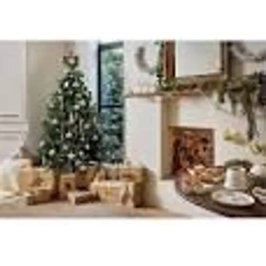 HOME REFLECTIONS PRE-LIT CHRISTMAS TREE - COLLECTION ONLY - 8FT