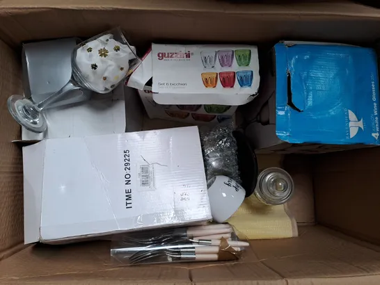 BOX OF ASSORTED HOUSEHOLD ITEMS TOO INCLUDE WOODEN PLATES , OVEN ACCESSORIES , WATCHES , ETC 