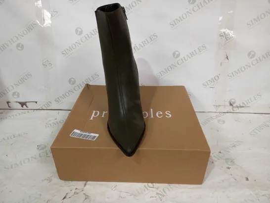 BOXED PAIR OF PRINCIPLES MONTANA BLOCK HEELED ANKLE BOOTS IN DARK GREEN UK SIZE 7