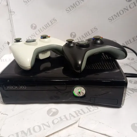 X BOX 360 GAMES CONSOLE WITH TWO CONTROLLERS 
