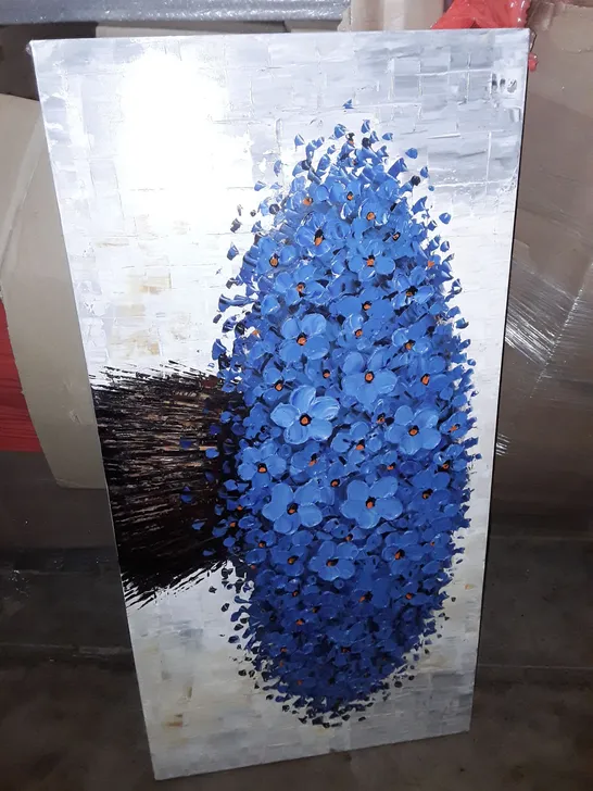 CANVAS WALL ARTS AND BAMBOO TRAYS 4499472Simon Charles Auctioneers