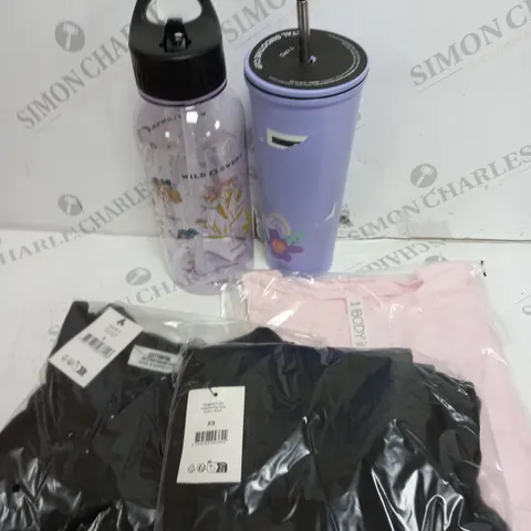 APPROXIMATELY 5 COTTON ON ITEMS INCLUDING LARGE WATER BOTTLE AND BLACK T-SHIRTS