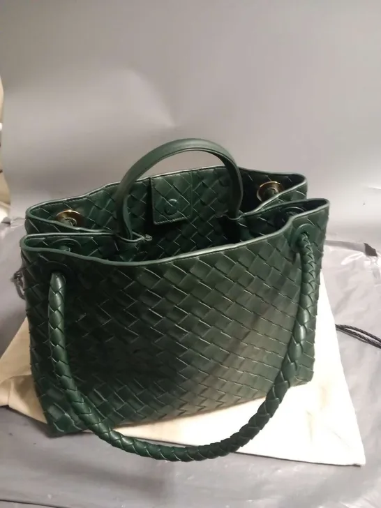 BOTTEGA VENETA ANDIAMO MEDIUM INTRECCIATO GREEN LEATHER TOTE