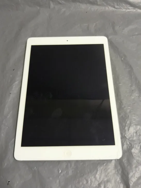 UNBOXED APPLE IPAD AIR SILVER - A1474