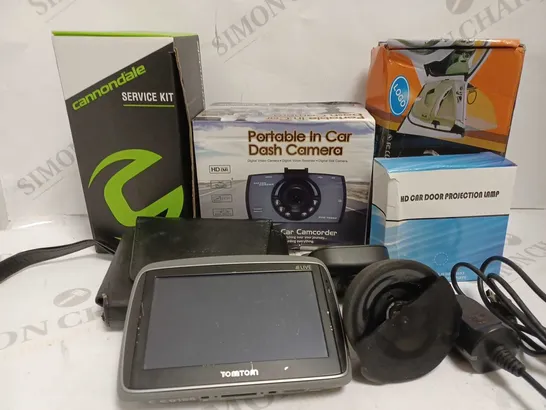 LOT OF 5 ASSORTED ITEMS TO INCLUDE PORTABLE IN CAR DASH CAMERA, TOMTOM CE0168 SAT NAV, WIRELESS COURTESY DOOR LIGHT, ETC. 