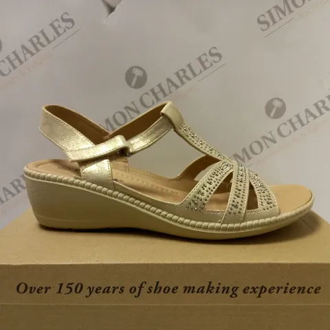 BOXED CUSHION WALK DIAMANTE TRIM SANDALS, CHAMPAGNE - SIZE 7