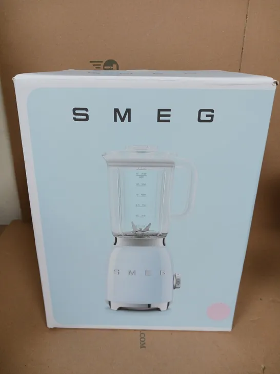 BOXED SMEG PINK BLENDER 