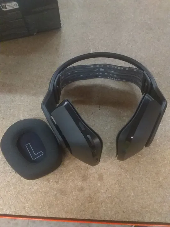 LOGITECH G733 LIGHTSPEED WIRELESS GAMING HEADSET