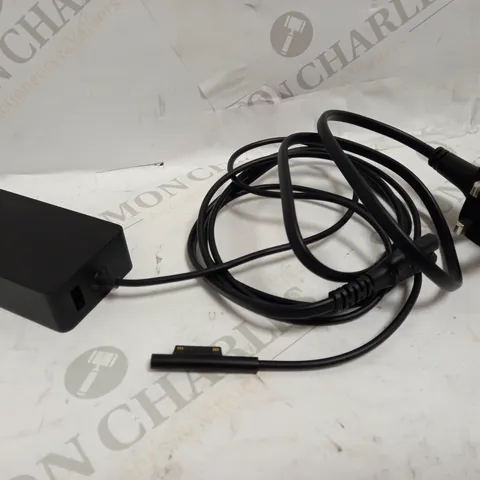 MICROSOFT SURFACE POWER SUPPLY 65 W