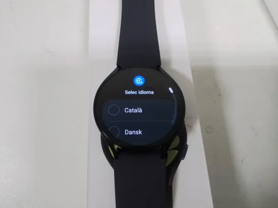 BOXED SAMSUNG GALAXY WATCH 6 44MM SM-R940 WITH 20MM STRAP