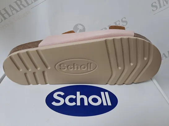 BOXED SCHOLL SANDLES IN PINK SIZE 7  