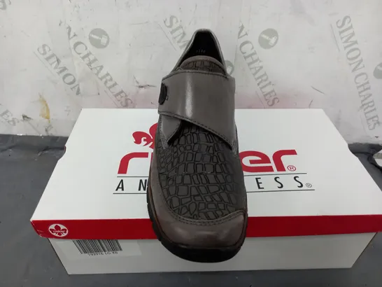 BOXED RIEKER VELCRO STRAP 537C0-42 SHOES IN GREY - EU 39