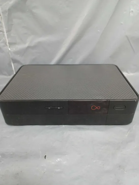 VODAFONE TV BOX BLACK