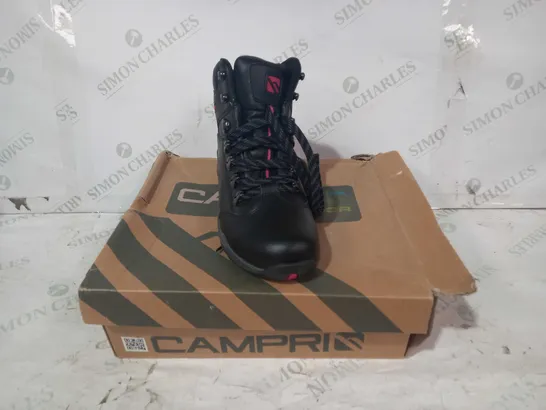 BOXED PAIR OF CAMPRI OUTDOOR LEATHER BOOTS IN BLACK UK SIZE 7