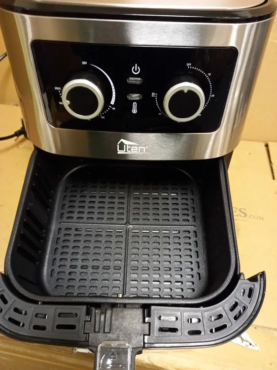 UTEN 5.5L 1700W AIR FRYER 