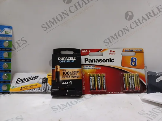 BOX OF APPROX 20 ASSORTED ITEMS TO INCLUDE - PANASONIC ADVANCED 8 - DURACELL OPTIMUM AAA4 - PROCELL CONSTANT POWER AA10 ECT