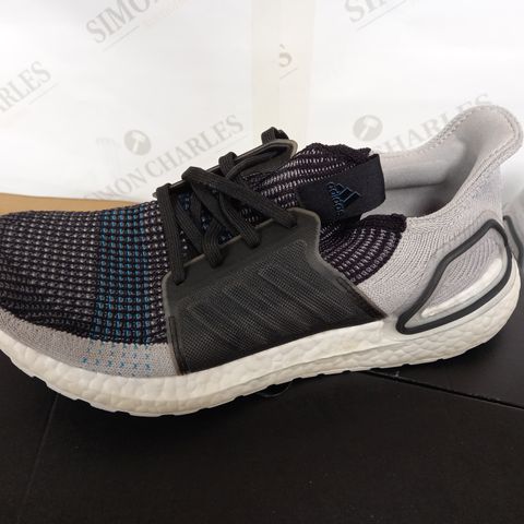 BOXED PAIR OF ADIDAS ULTRABOOST 19 SHOES - UK 7 1/2