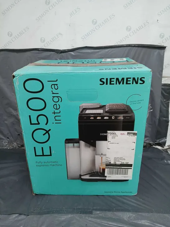 BOXED SIEMENS TQ513GB1 BEAN TO CUP FREESTANDING COFFEE MACHINE - COLLECTION ONLY RRP £629