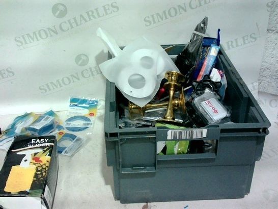 LOT OF APPOX. 25 ITEMS TO INCLUDE: TAPE MEASURE, UK TOURIST ADAPTER, FLEXI MASKING TAPE