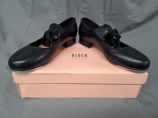 BOXED PAIR OF BLOCH TAP DANCING SHOES IN BLACK UK SIZE 1