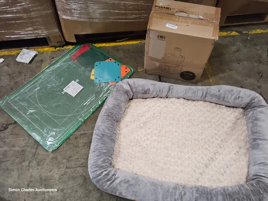 PALLET OF ASSORTED ITEMS TO INCLUDE, FIMEI FOOD PROCESSORS, WALLCLICK, CARD TABLE BAZE, PET BED, ELECTRIC BLANKET, DOUBLE AIRBED, RETRACTABLE GATE.